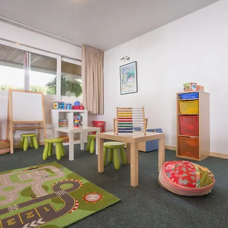 Pierre & Eguzki Aparthotel