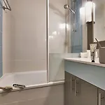 Pierre & Eguzki Lejlighedshotel 3*